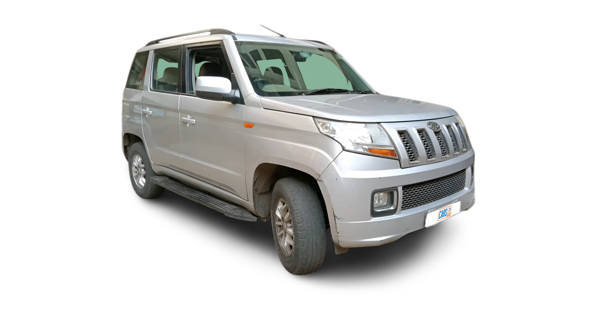 Mahindra TUV300-img